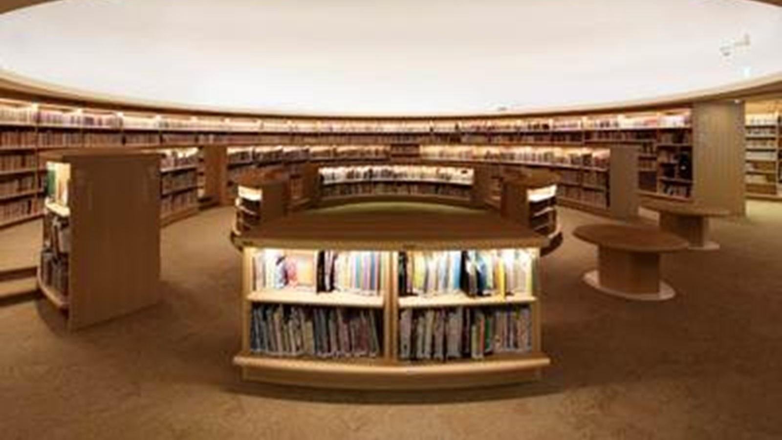 在“儿童图书馆”，图画书的世界更加丰富多彩。