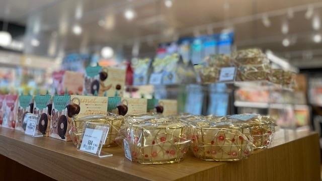 TSUTAYA BOOKSTORE滝川 内観写真