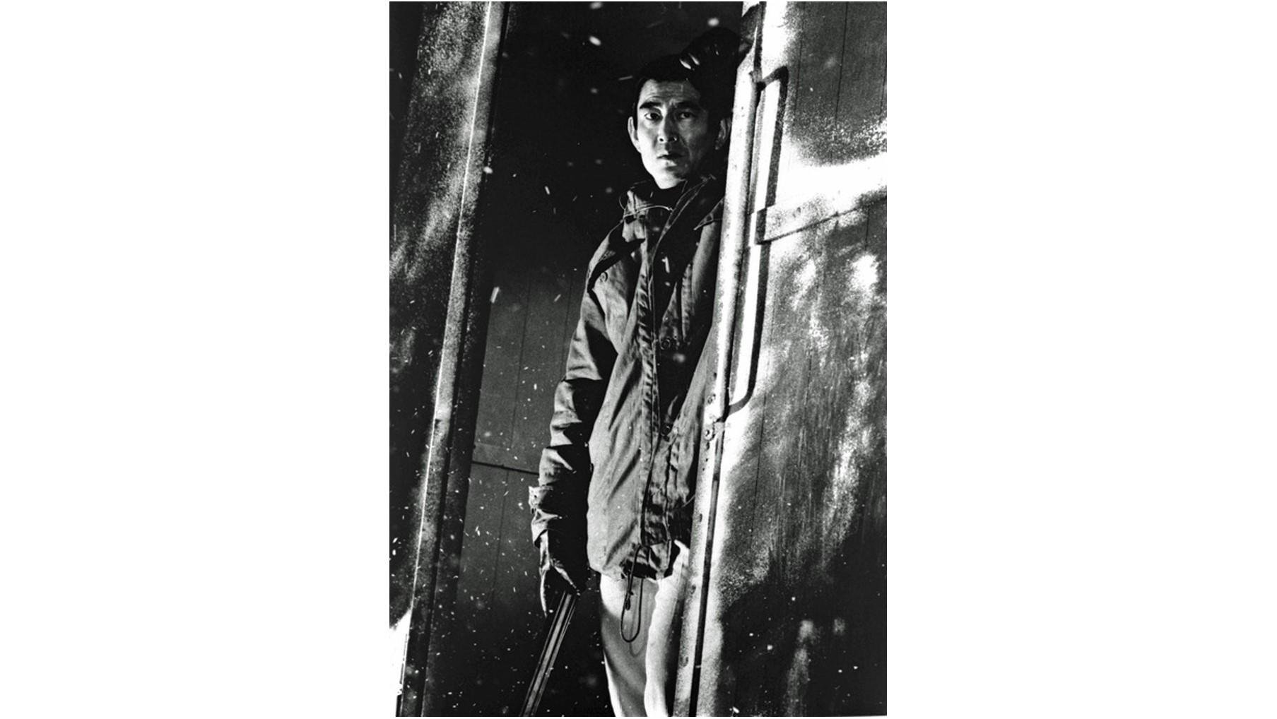 明天就是“昭和日”了。何不通过经典电影回顾一下昭和时代呢？这是TSUTAYA租碟排行榜上“昭和电影横丁”的说明图。