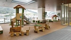 365日、朝9時から夜9時まで使える高梁市図書館　2017年2月4日開館の説明画像です