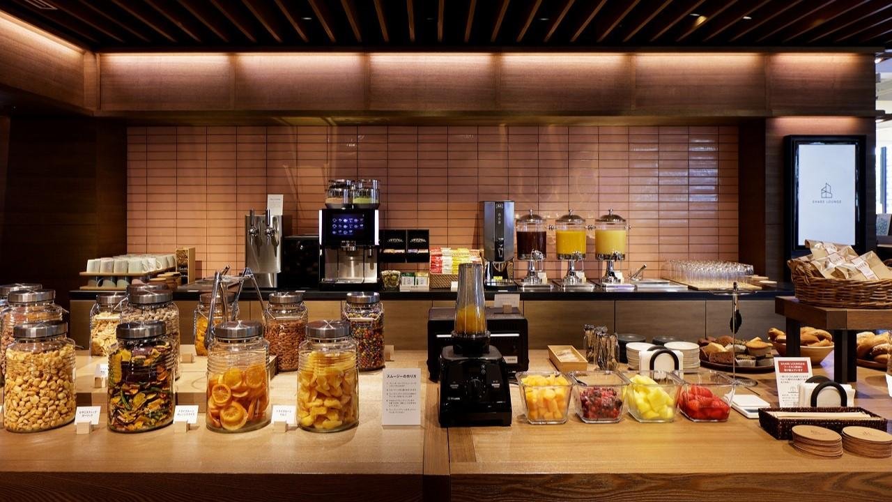 這是 SHARE LOUNGE 於 2021 年 12 月 3 日星期五在代官山 T-Site 開業的說明圖。