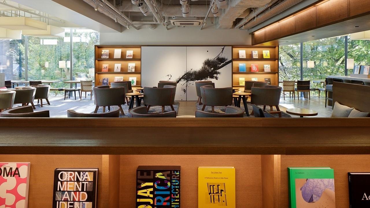 這是 SHARE LOUNGE 於 2021 年 12 月 3 日星期五在代官山 T-Site 開業的說明圖。