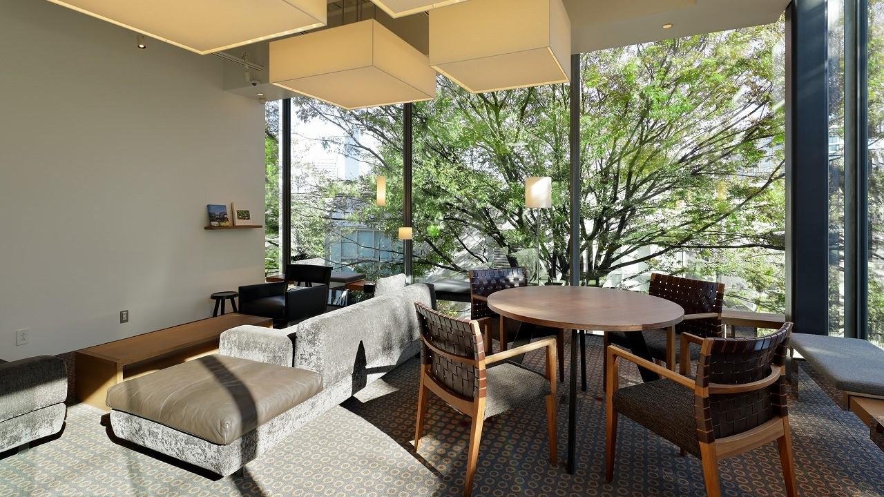 這是 SHARE LOUNGE 於 2021 年 12 月 3 日星期五在代官山 T-Site 開業的說明圖。