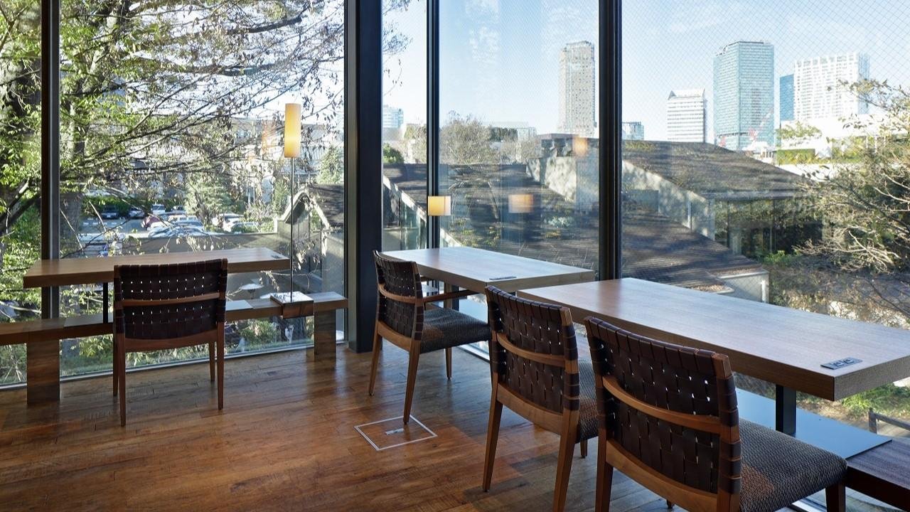 這是 SHARE LOUNGE 於 2021 年 12 月 3 日星期五在代官山 T-Site 開業的說明圖。