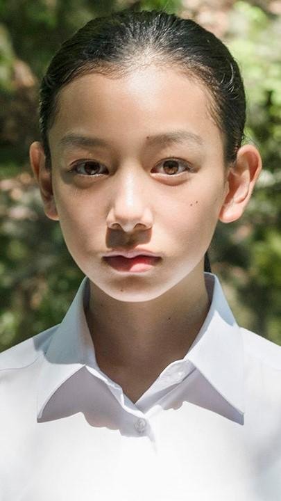 这是 CCC 营销集团使命“独特数据，小而快乐”的解释性图片，旨在以品牌影片的形式展现“小而快乐”的世界。