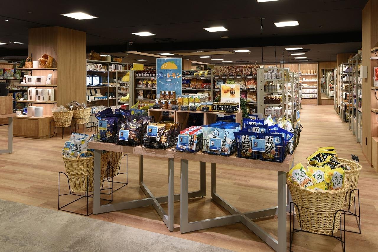 「「TSUTAYA BOOKSTORE 金沢エムザ」の特徴」の説明画像です