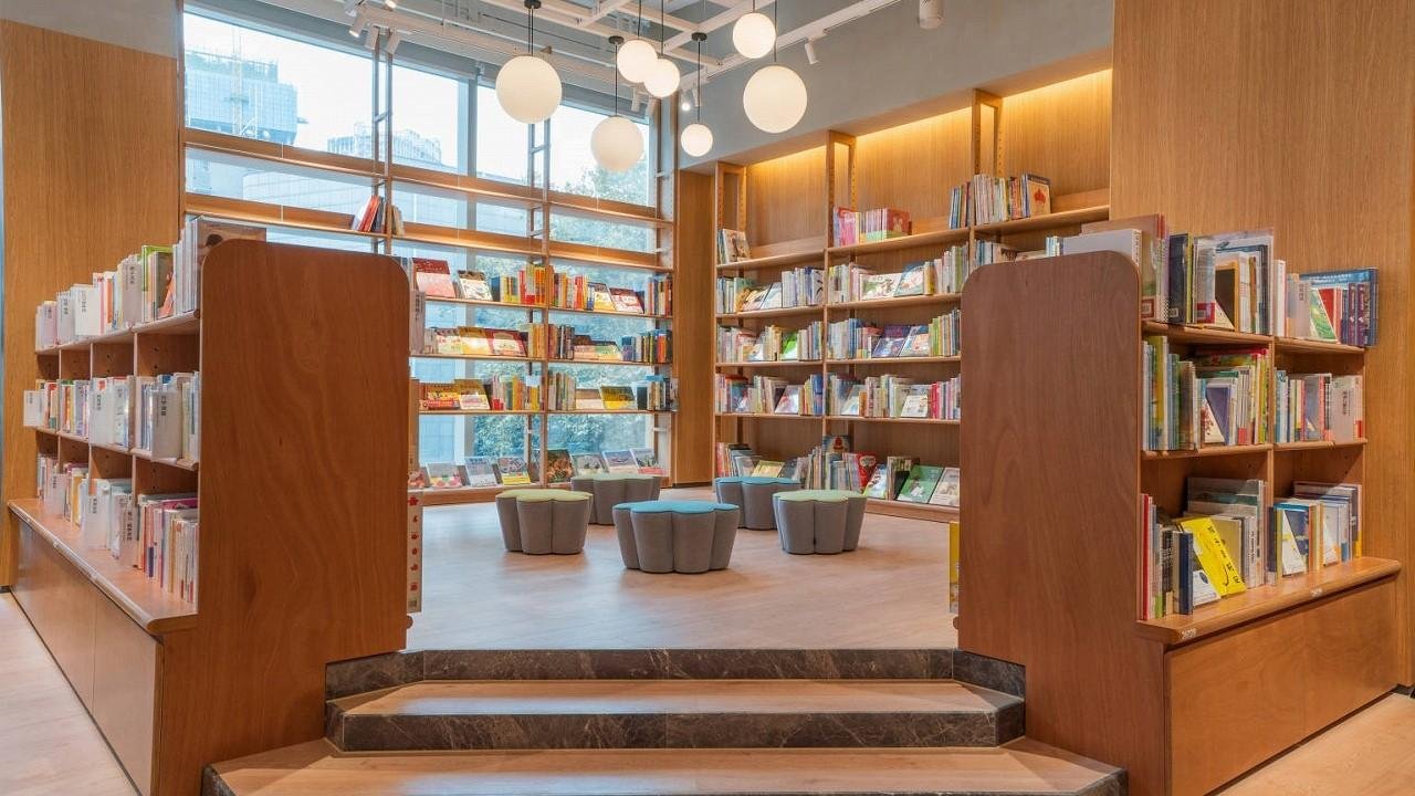 『TSUTAYA BOOKSTORE成都仁恒置地広場店』 8月31日(木)OPENの説明画像です