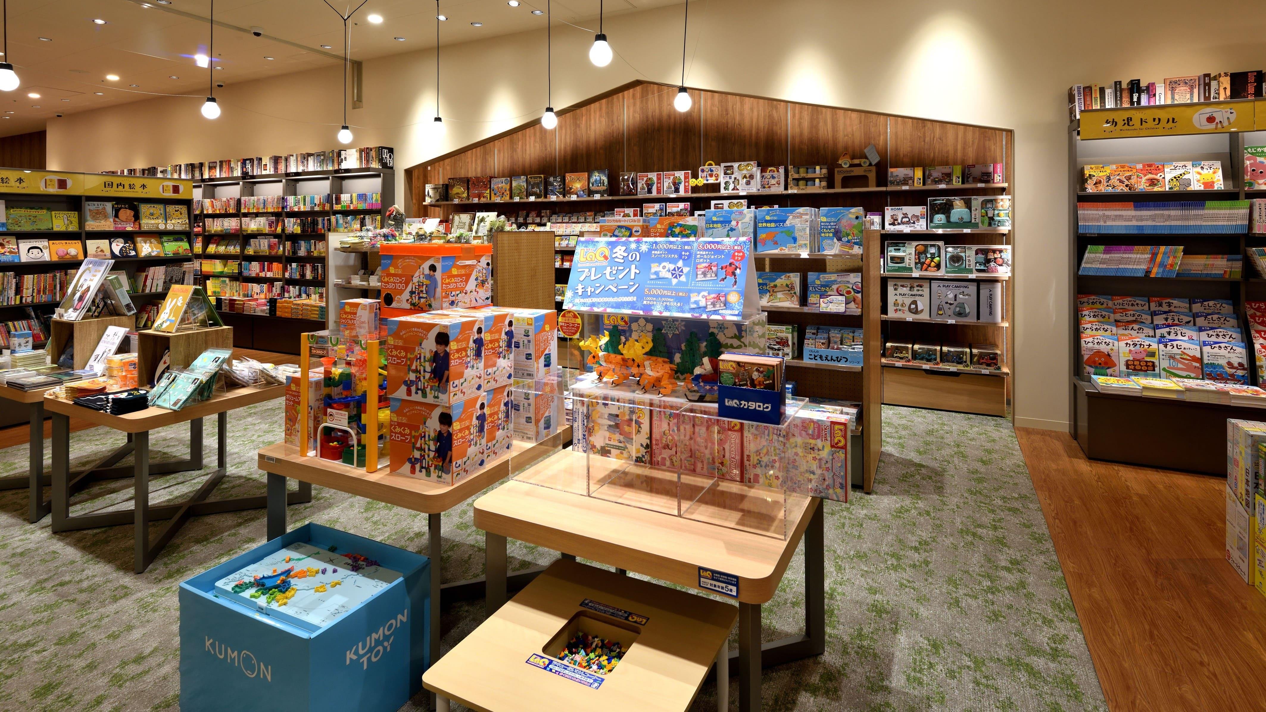 「TSUTAYA BOOKSTORE ららぽーと堺」11月8日（火）OPEN