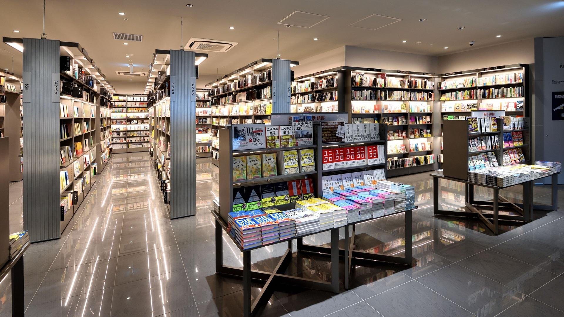 「TSUTAYA BOOKSTORE 渋谷サクラステージ」の店内写真です
