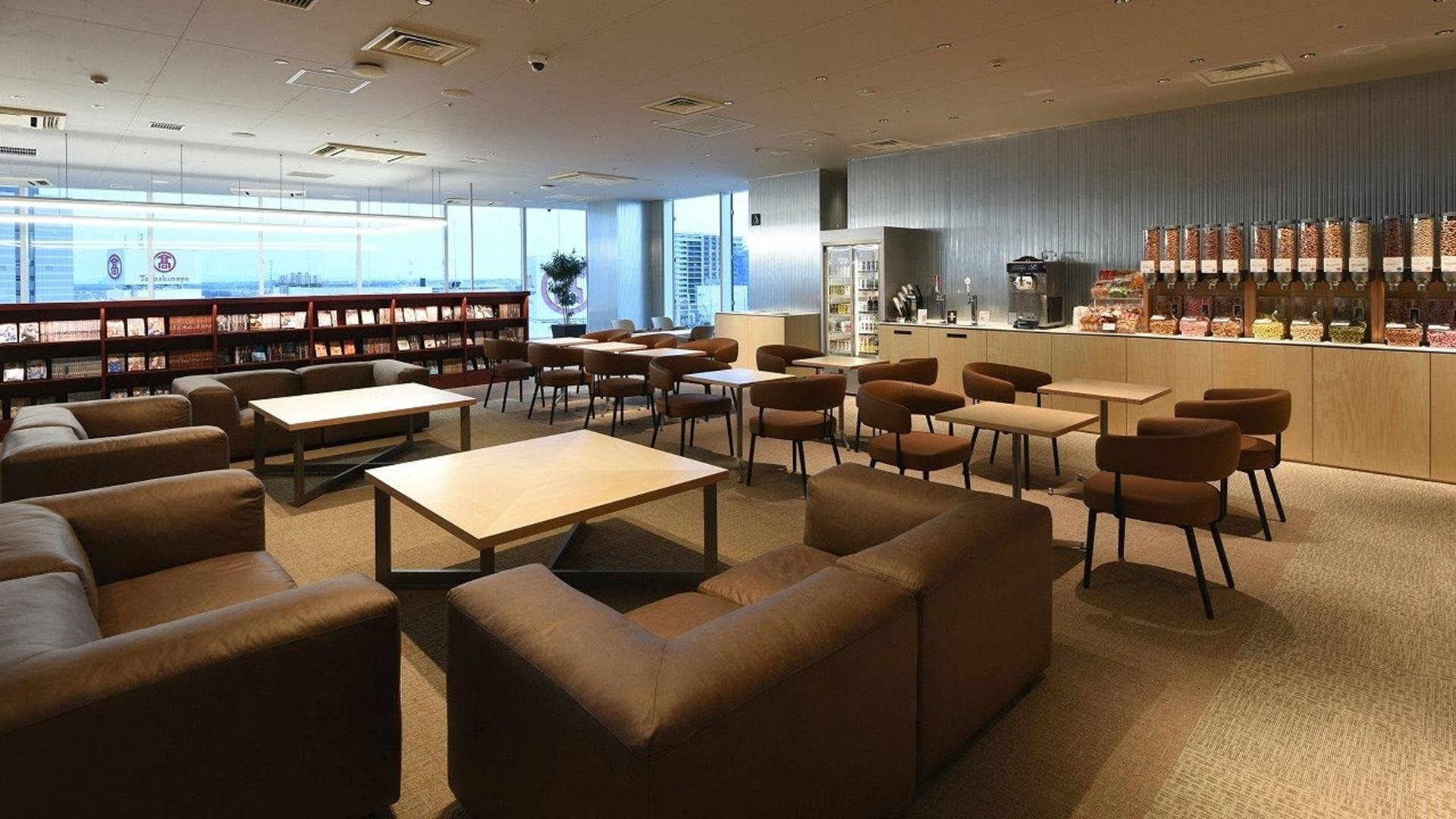 「SHARE LOUNGE　柏髙島屋ステーションモール」の店内画像です。
