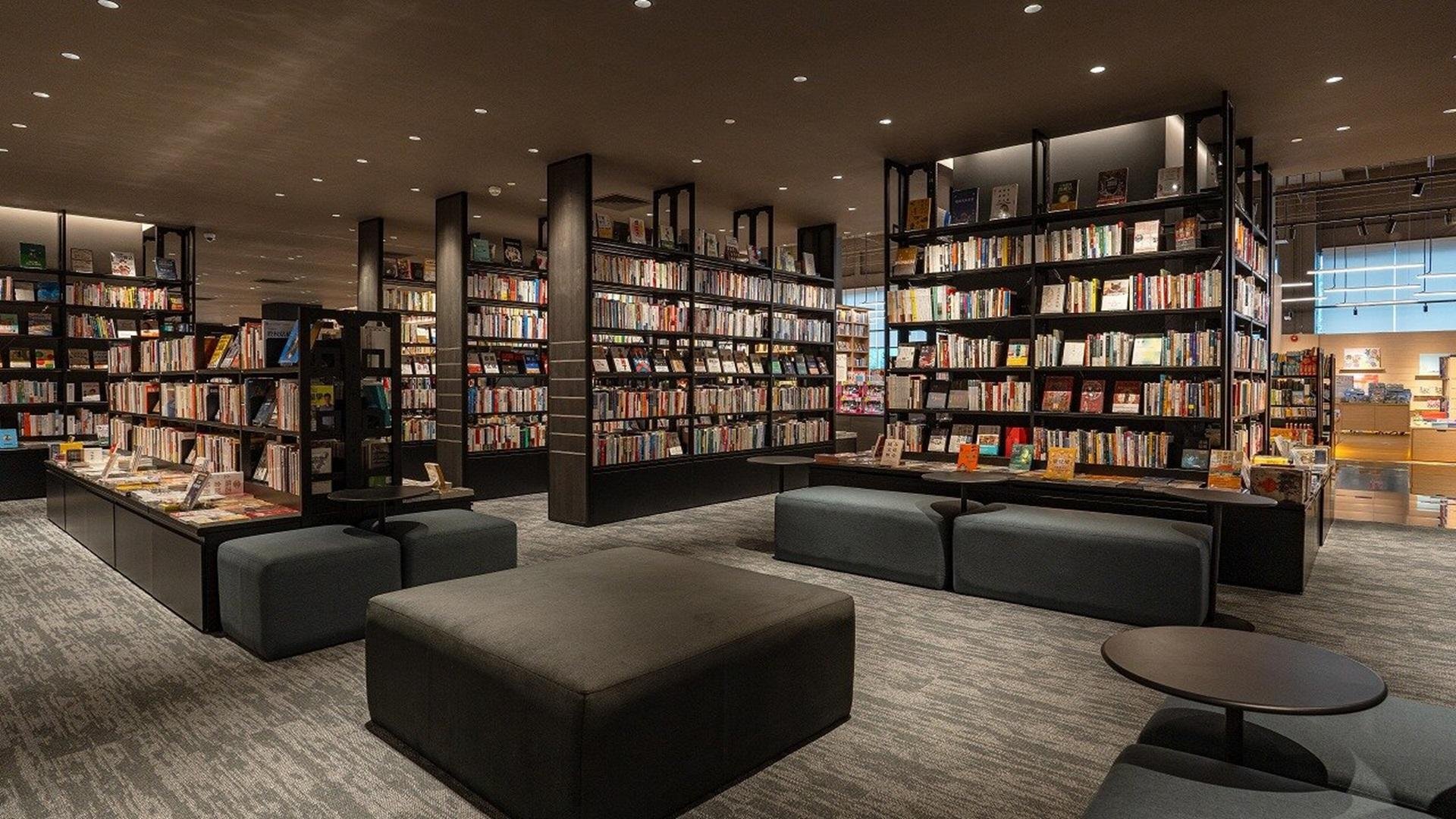 TSUTAYA BOOKSTORE イオンモール テブラウ シティ店の店内写真です