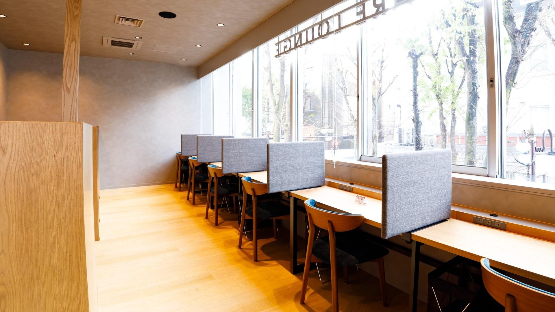 「SHARE LOUNGE Olive LOUNGE成増」の内観写真です