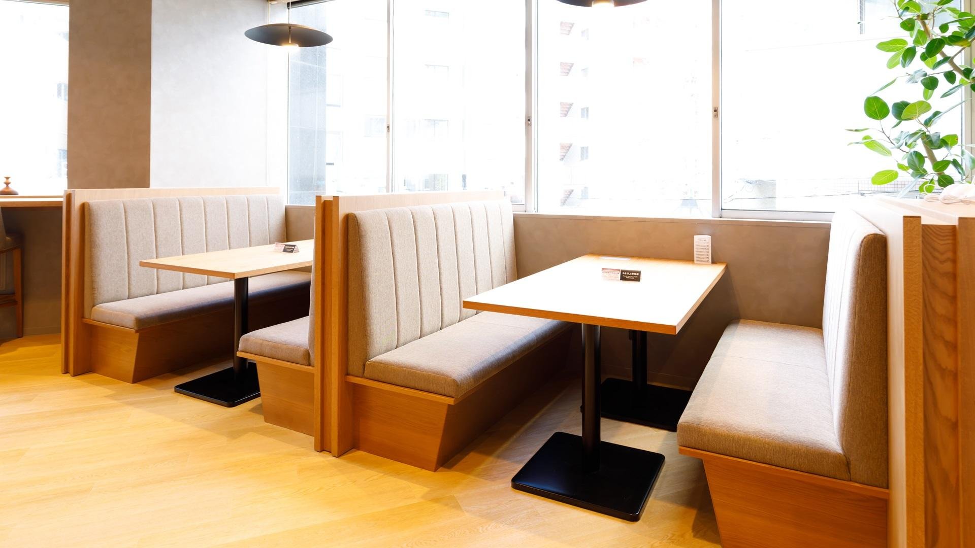「SHARE LOUNGE Olive LOUNGE成増」の内観写真です
