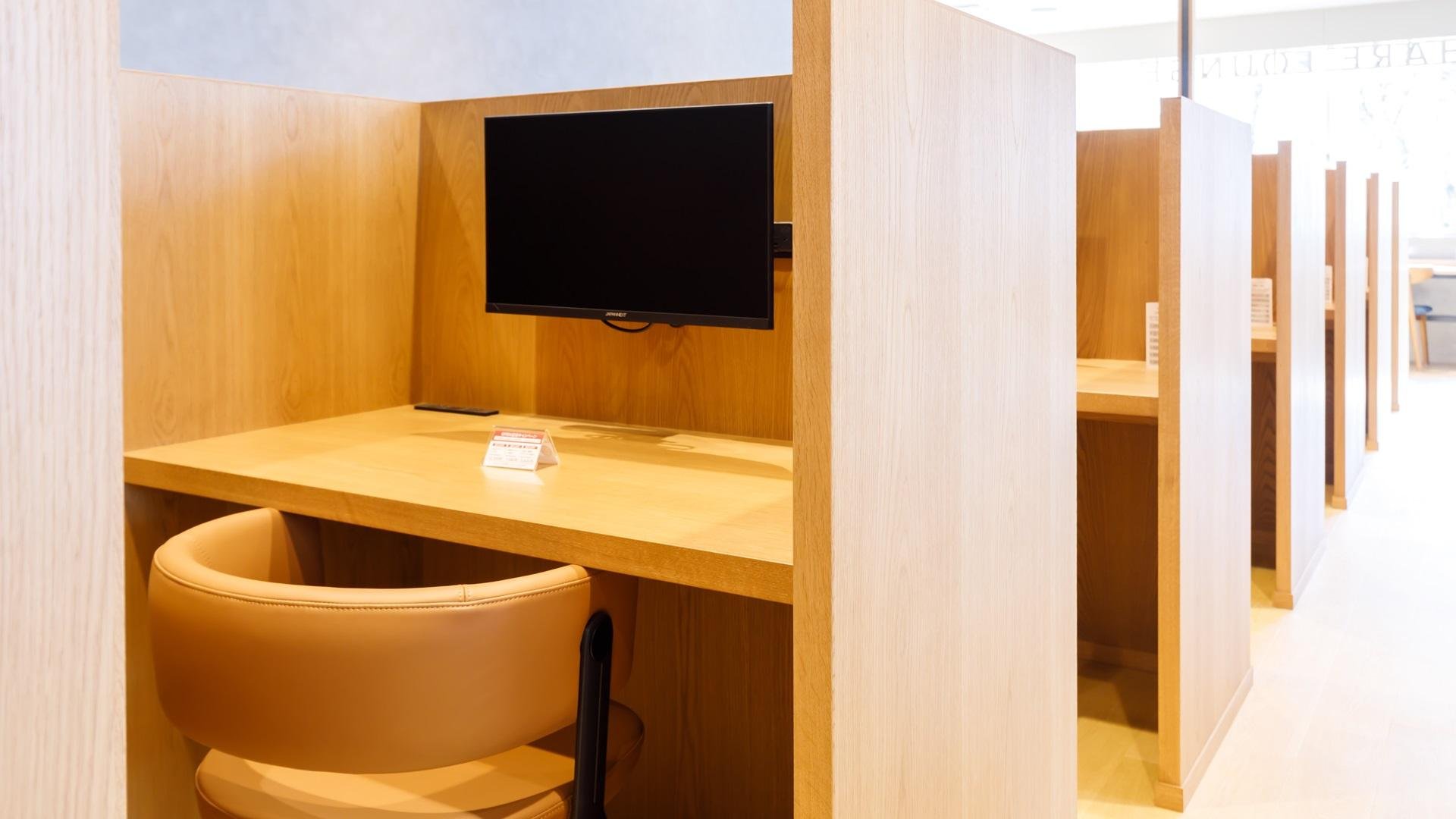「SHARE LOUNGE Olive LOUNGE成増」の内観です