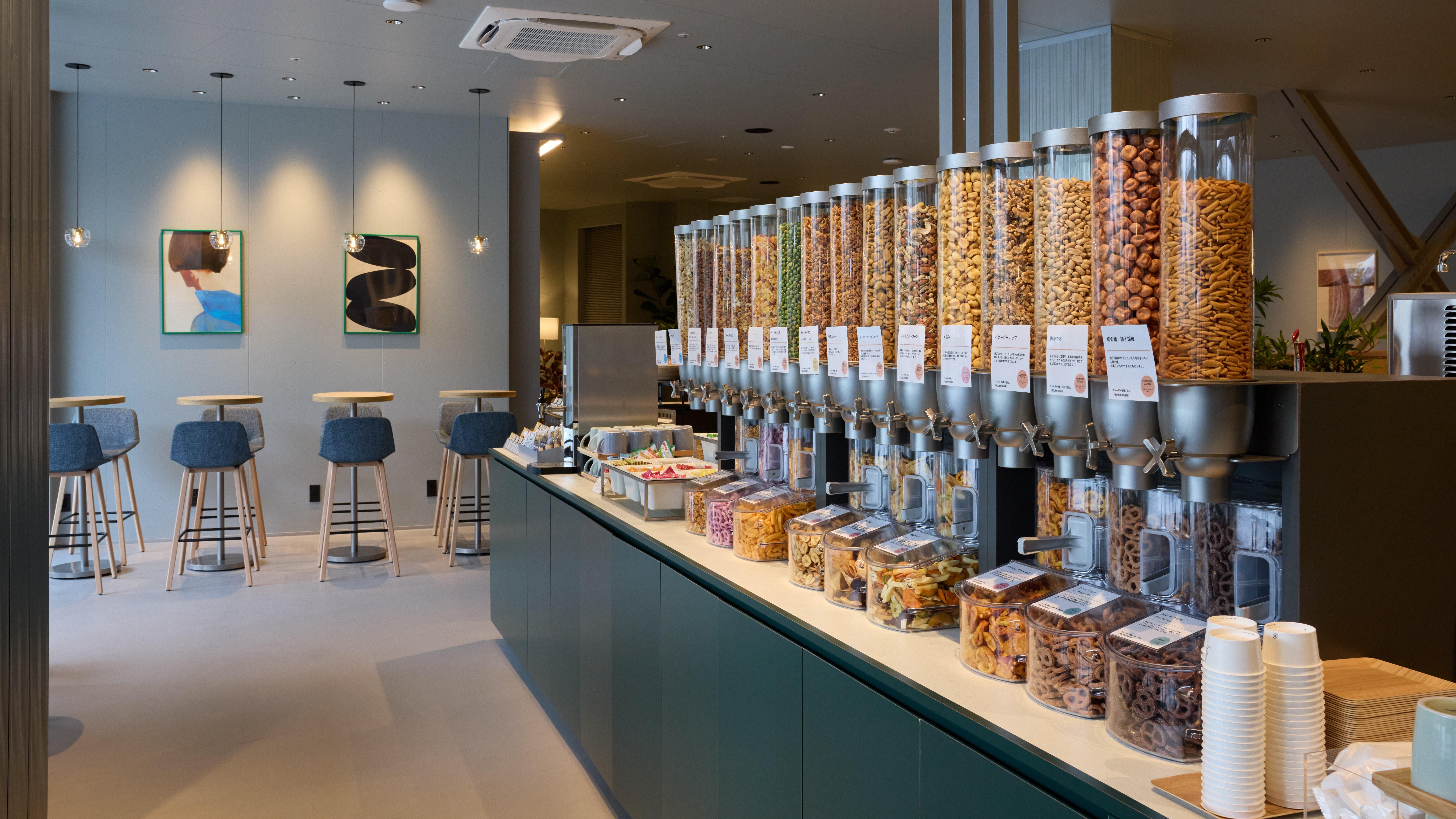 「SHARE LOUNGEフォレストスクエア仙川」の店内画像です。