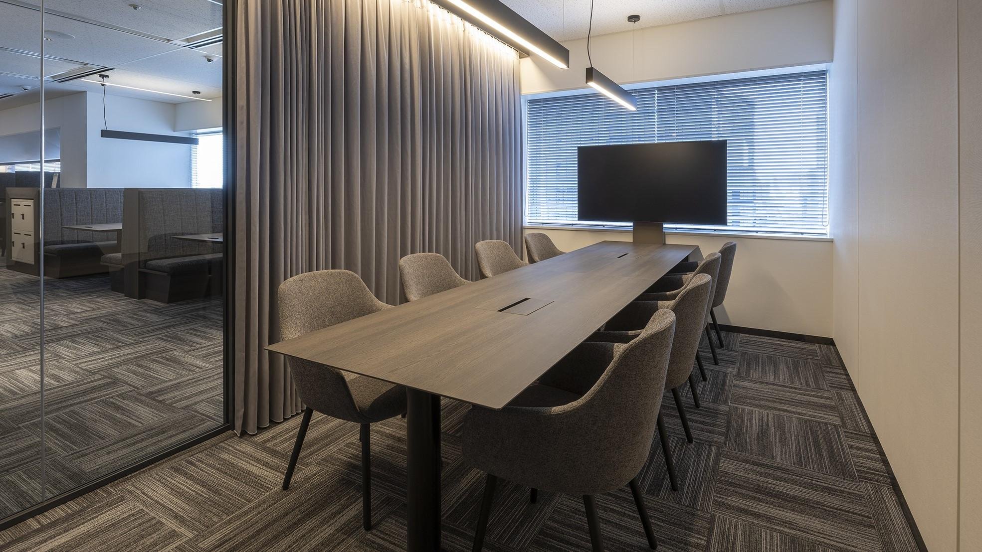 「SHARE LOUNGE晴海トリトン with H¹T」の店内画像です。