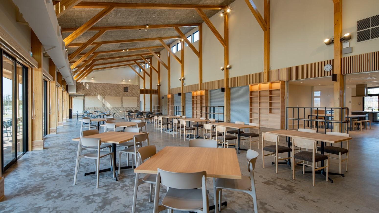 三木市多世代交流施設「HITOTOKIMIKI」を運営開始