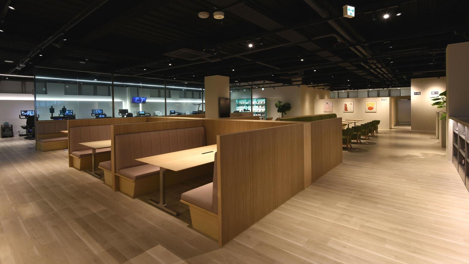 全国初の「BOOK & CAFE」「SHARE LOUNGE」「TSUTAYA Conditioning」複合店舗『TSUTAYA BOOKSTORE 香里園』の説明画像です