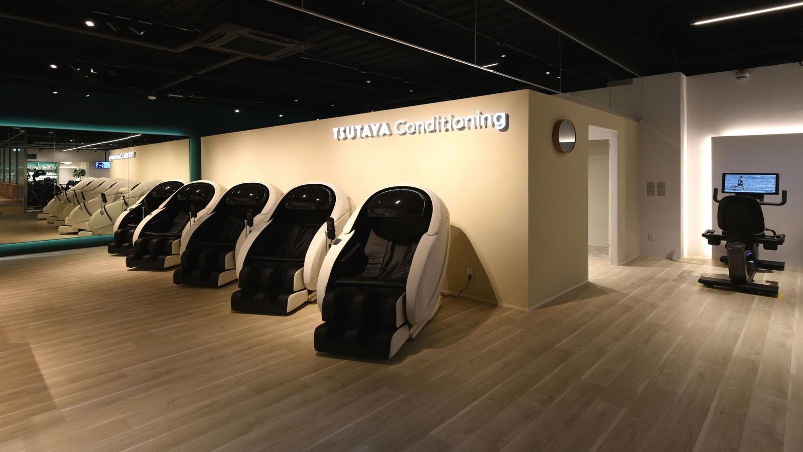 全国初の「BOOK & CAFE」「SHARE LOUNGE」「TSUTAYA Conditioning」複合店舗『TSUTAYA BOOKSTORE 香里園』の説明画像です