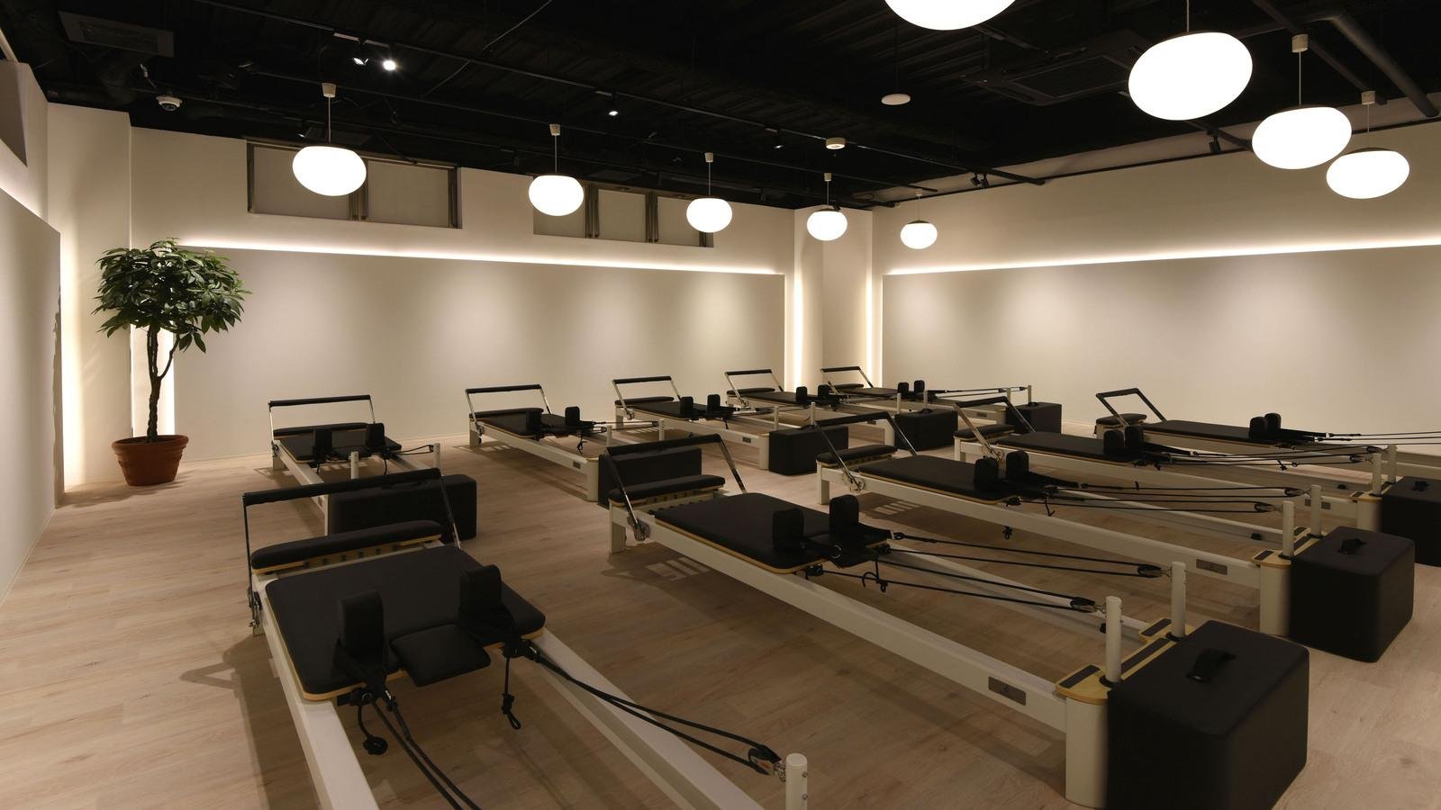 全国初の「BOOK & CAFE」「SHARE LOUNGE」「TSUTAYA Conditioning」複合店舗『TSUTAYA BOOKSTORE 香里園』の説明画像です