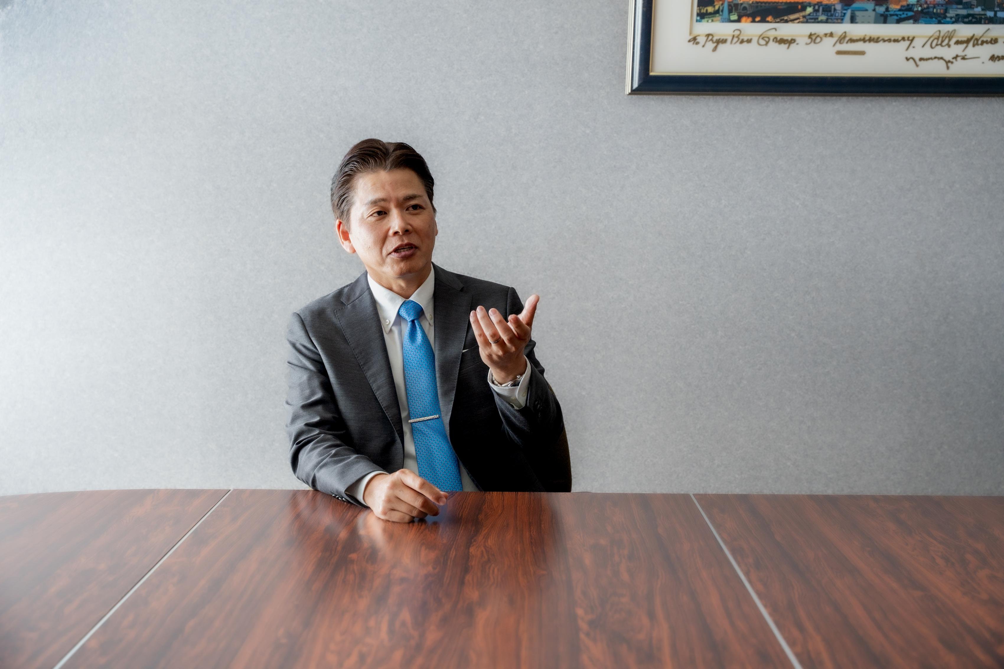 「データと共創で導く百貨店の新コンセプト「すごす。百貨店」_デパートリウボウ」の説明画像です