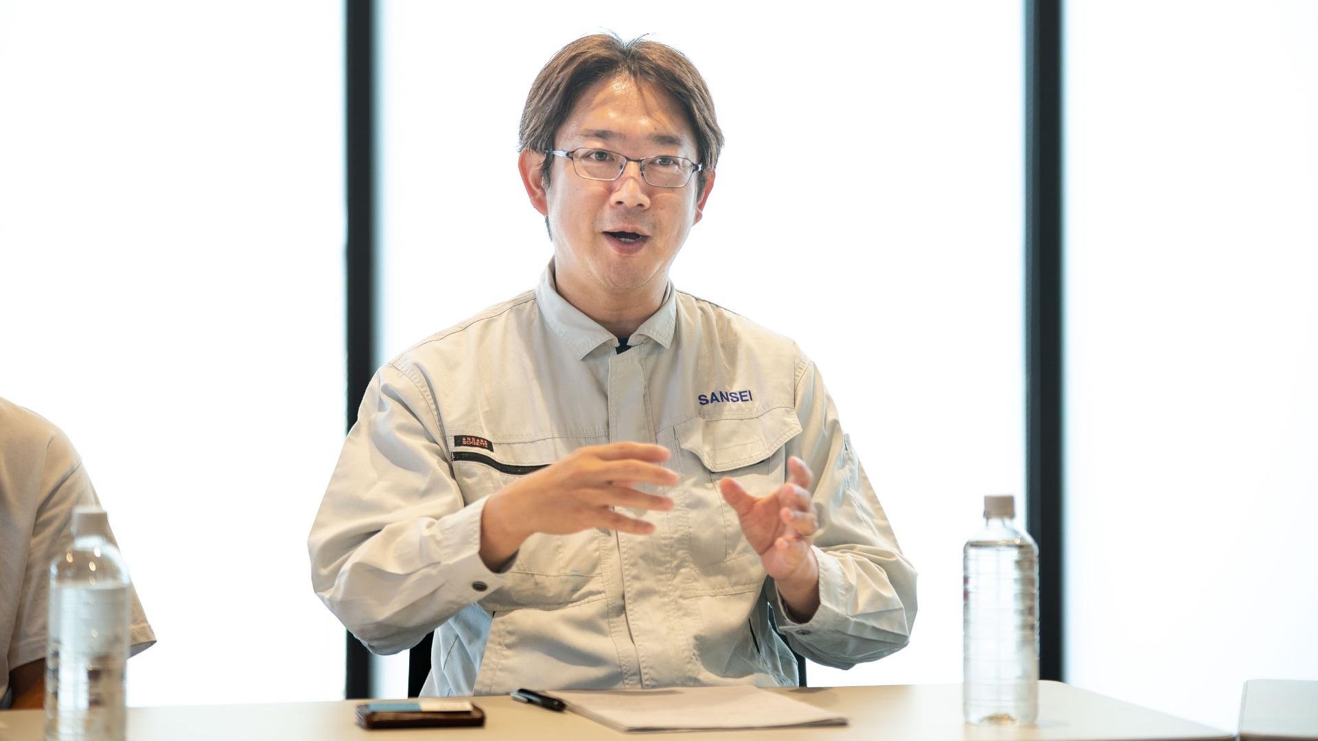 公共施設の運営から、街の自走へ。シャッター商店街を再生した「共創型タウンマネジメント」の説明画像です