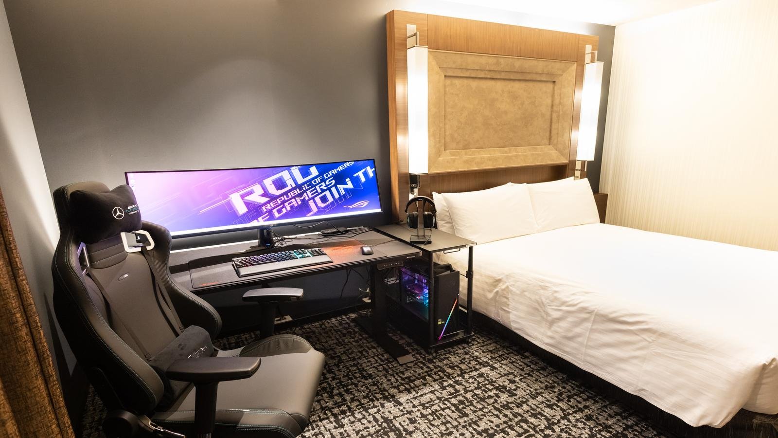 SHARE LOUNGE